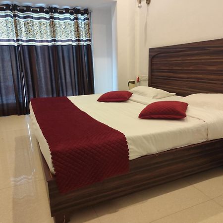 Central Hotel Khajurāho Dış mekan fotoğraf