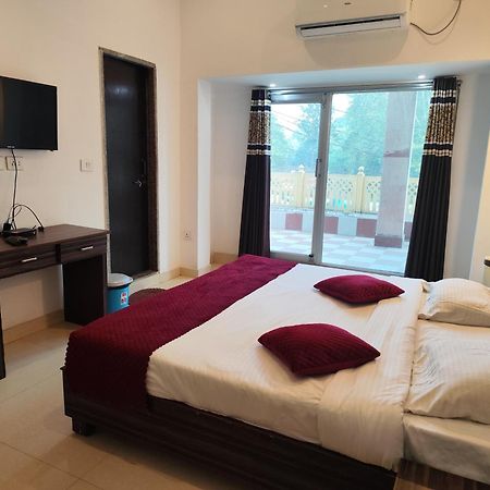 Central Hotel Khajurāho Dış mekan fotoğraf