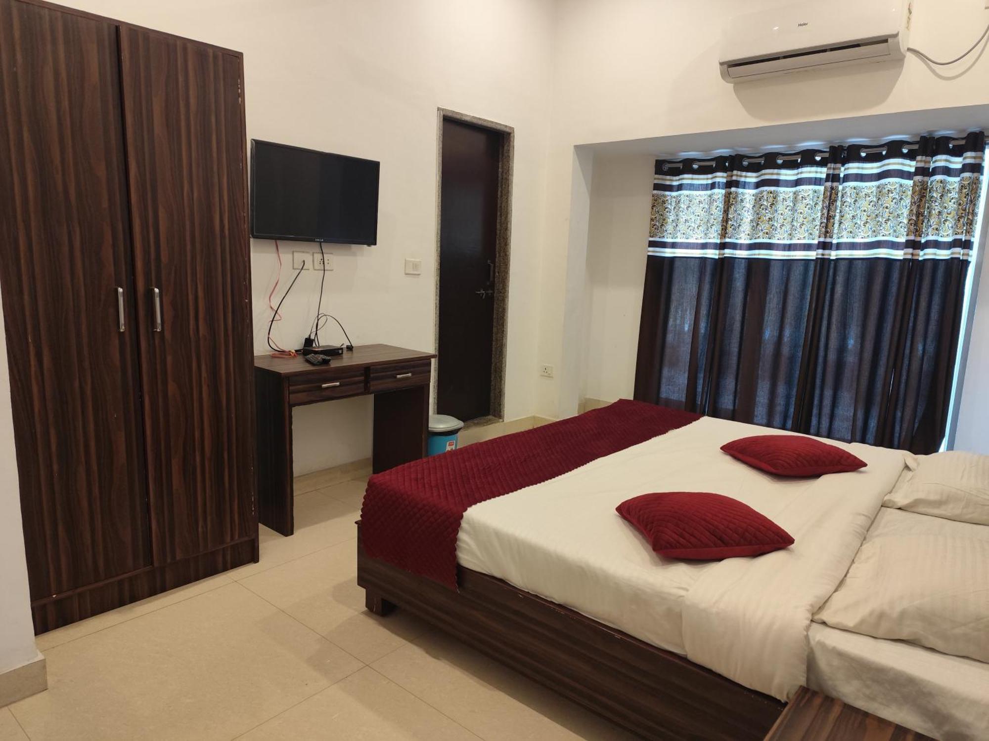 Central Hotel Khajurāho Dış mekan fotoğraf